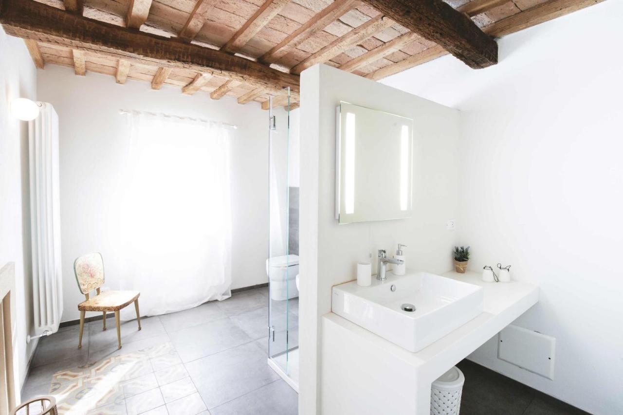 Bed and Breakfast Dimora Della Rocca à Costigliole d'Asti Extérieur photo